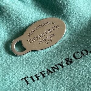 Return to Tiffany Oval Tag
